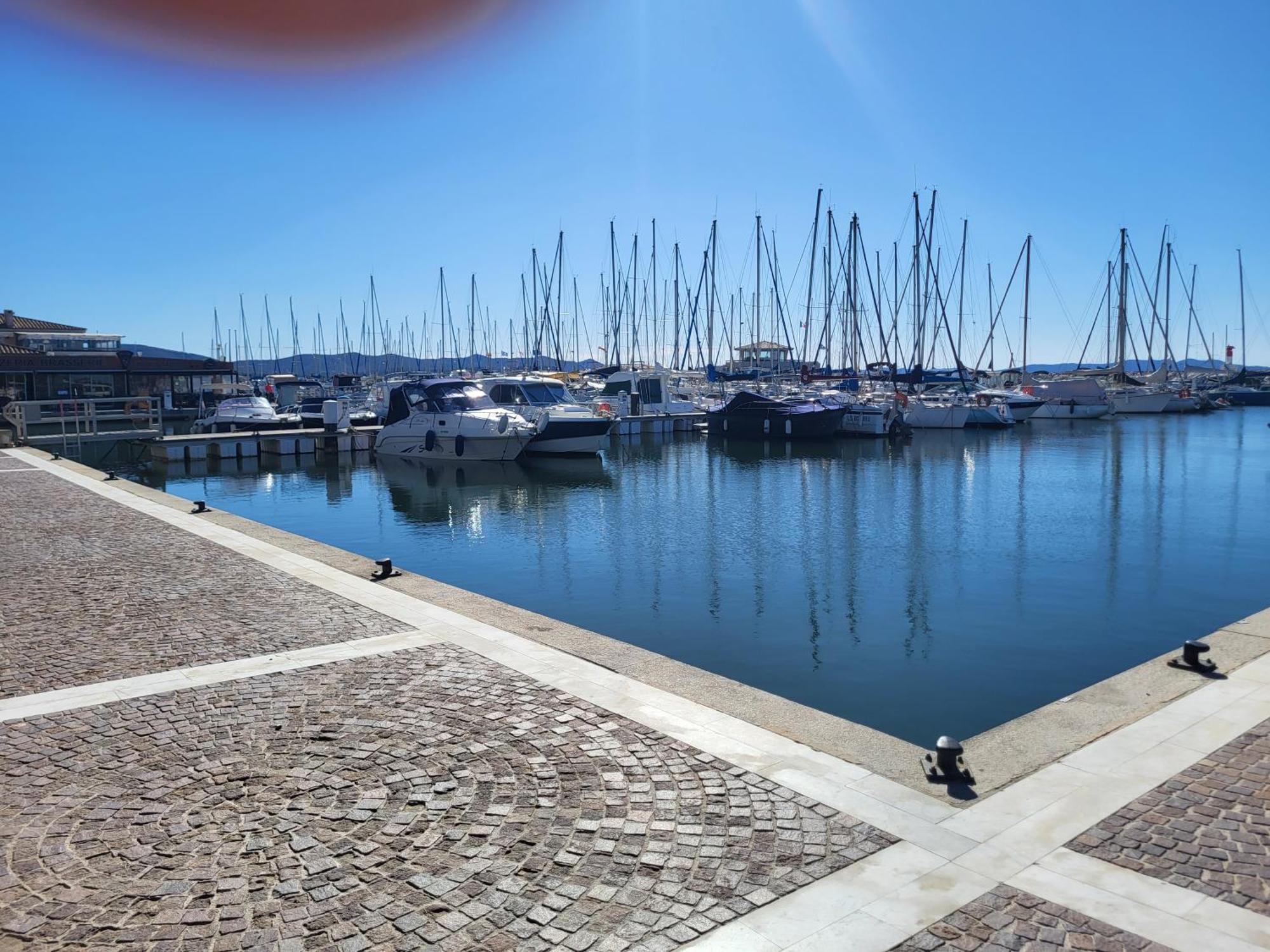 Mazet Climatise Rdj Plages Parking Wifi Gratuit La Londe-les-Maures Zewnętrze zdjęcie