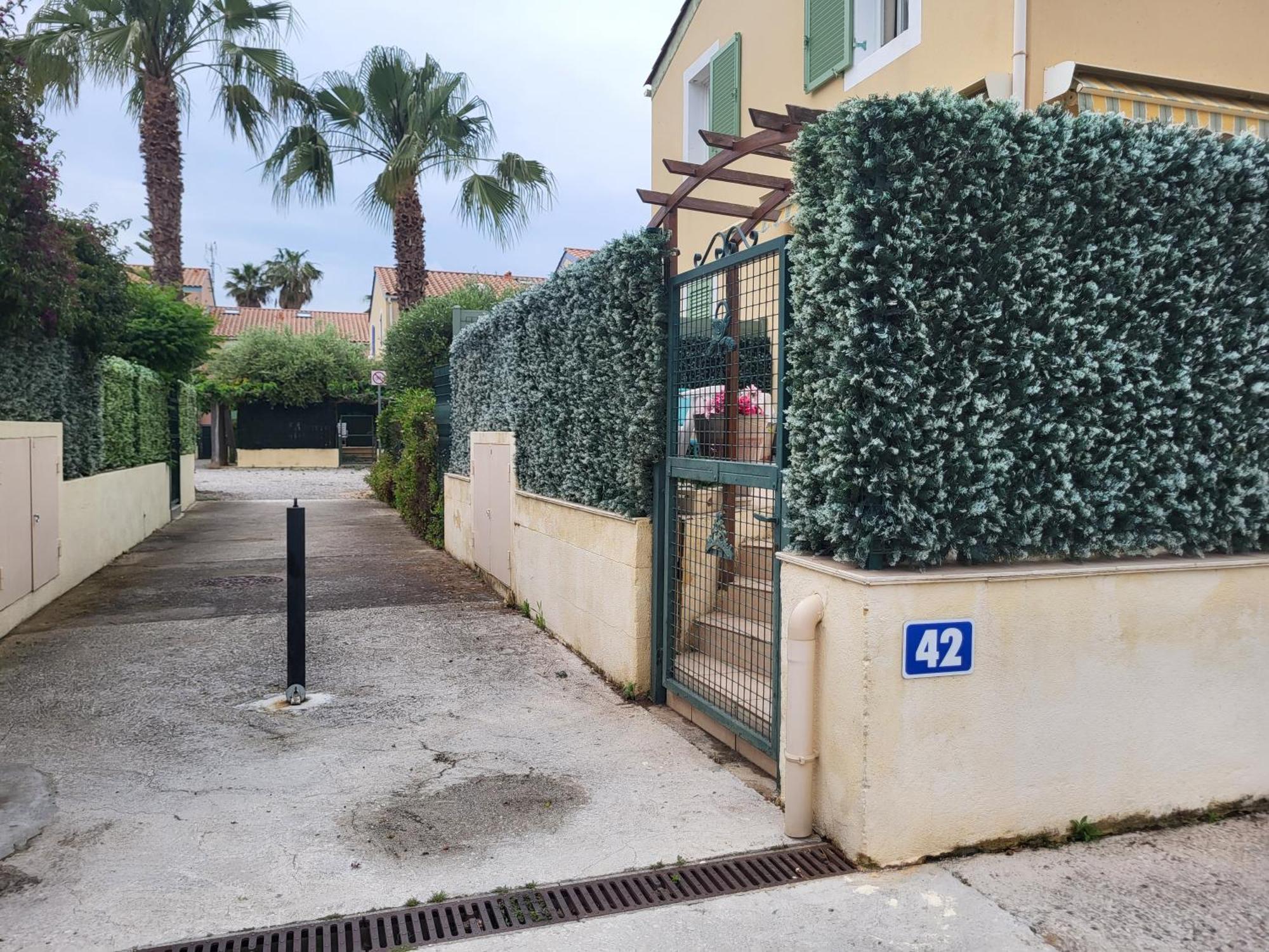 Mazet Climatise Rdj Plages Parking Wifi Gratuit La Londe-les-Maures Zewnętrze zdjęcie